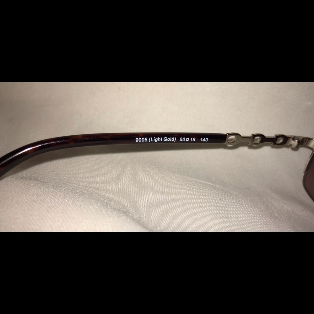 Coach Like New Oval Sunglasses HC5097 - Picture 6 of 11